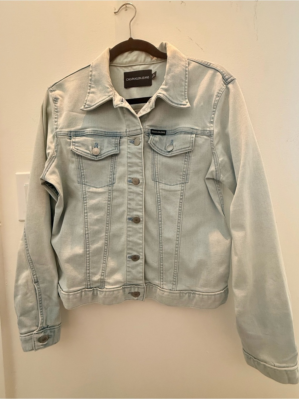 Calvin Klein Light Wash Denim Jacket (M)